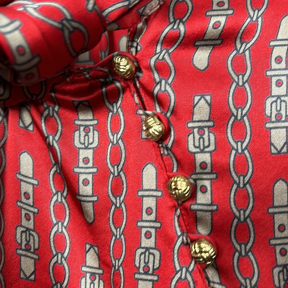 BANANA REPUBLIC Women’s Red Silver Chain silk blouse with front tie M vtg - Picture 6 of 13